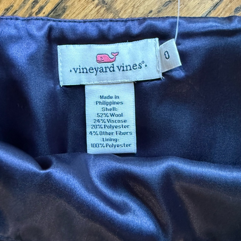 NWT Vinyard Vines Women’s Navy Mini Skirt with Yellow Embroidered Anchors sz: 0 - Picture 3 of 6